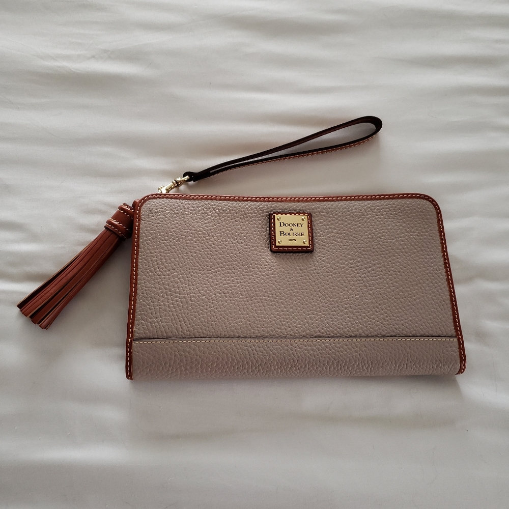 Dooney and Bourke Alice Wallet